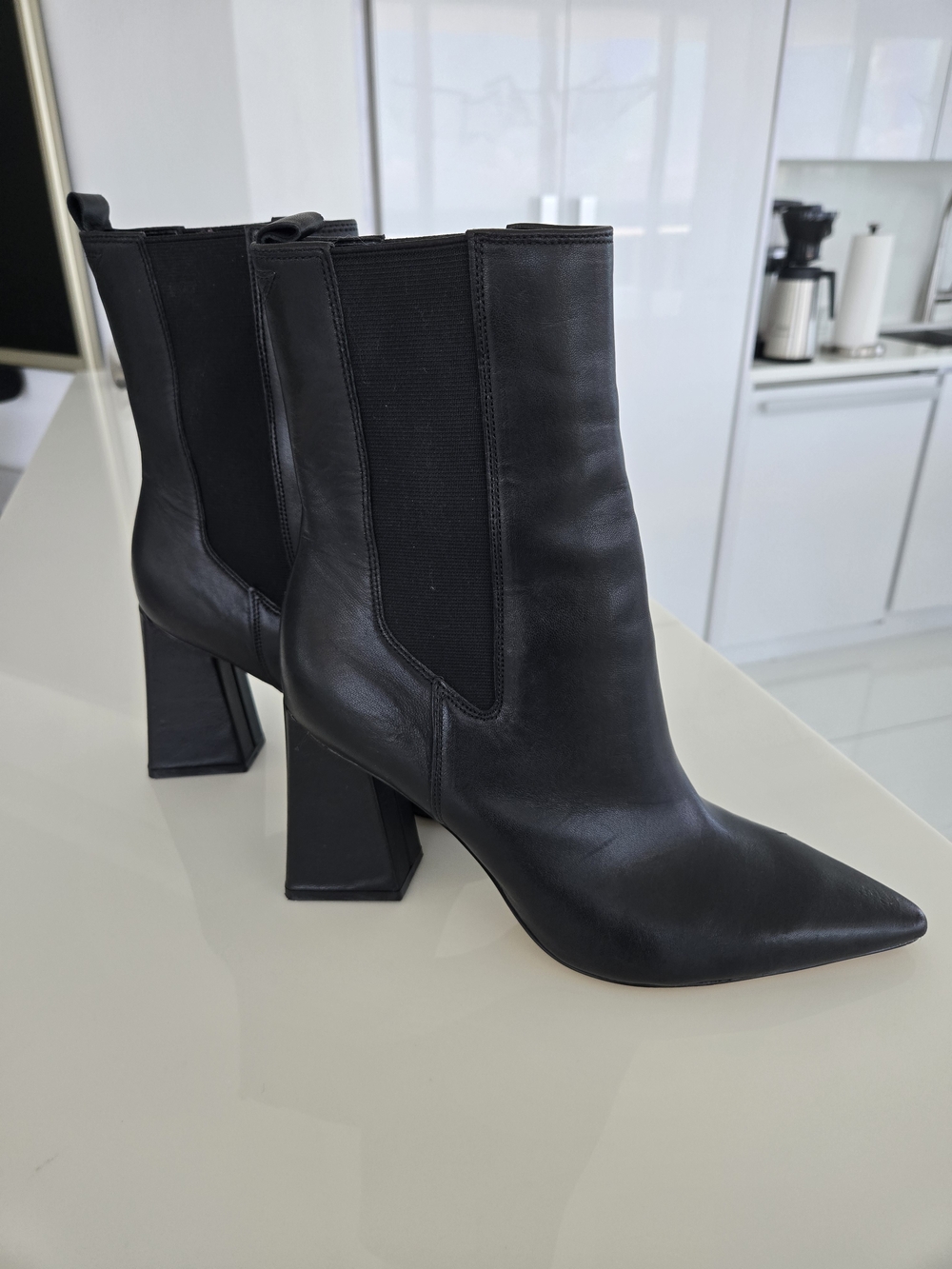 Mark Fisher LTD Black Pointed Toe Chelsea Ankle Block Heel Boots. Size 9